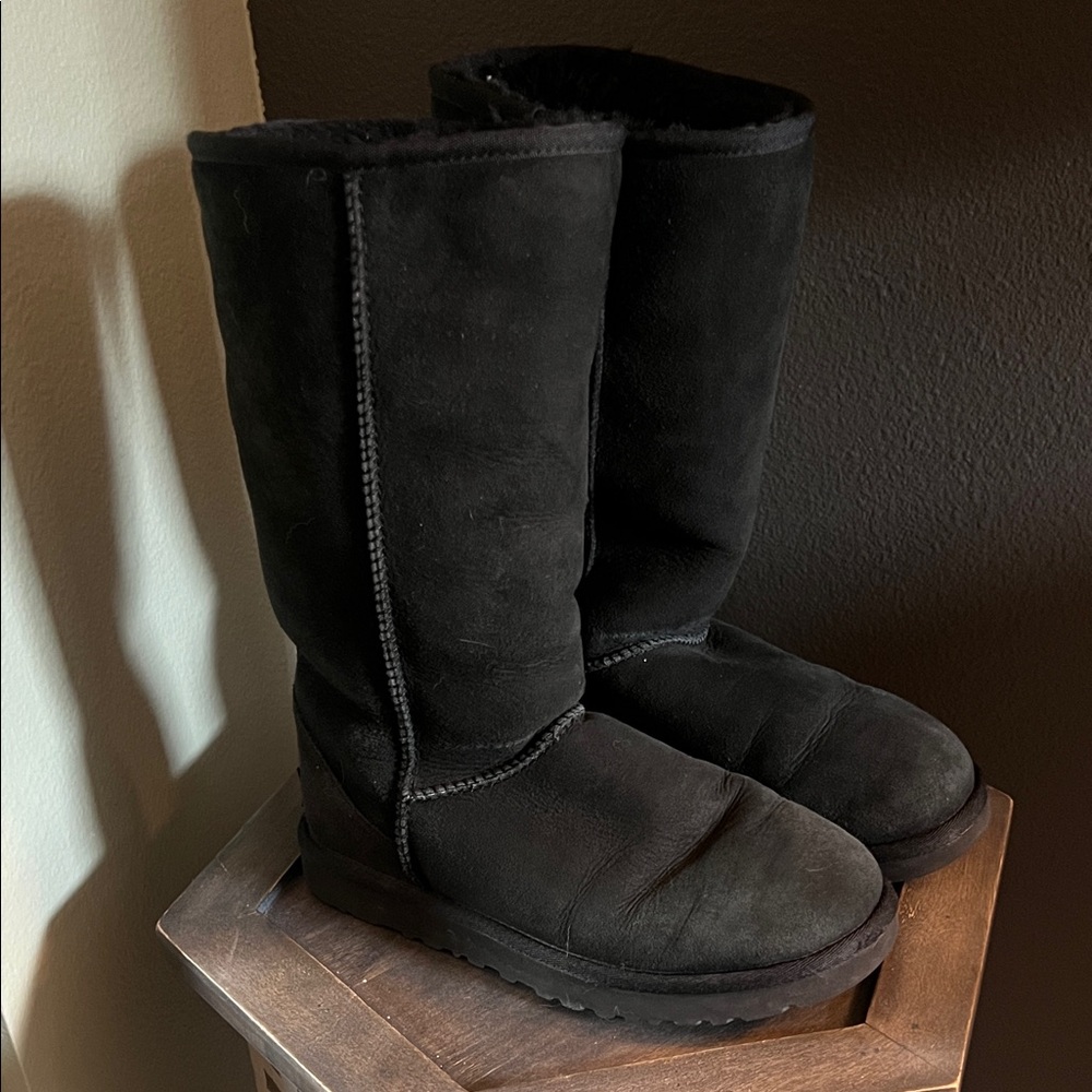 UGG, size 6, Classic Black Tall Boots - Picture 4 of 14